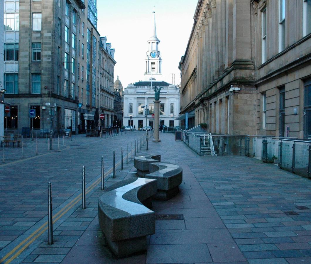 Fabulous Stylish Flat In Merchant City & Free Secure Parking Глазгоу Екстериор снимка
