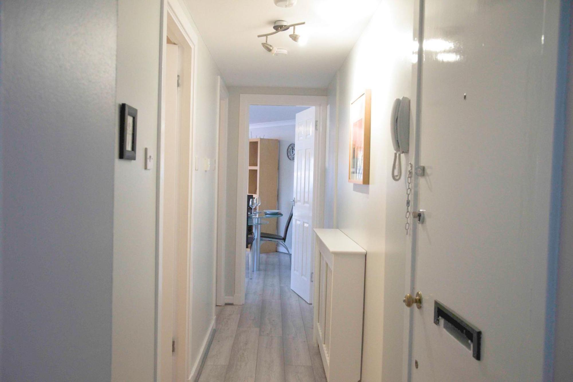 Fabulous Stylish Flat In Merchant City & Free Secure Parking Глазгоу Екстериор снимка