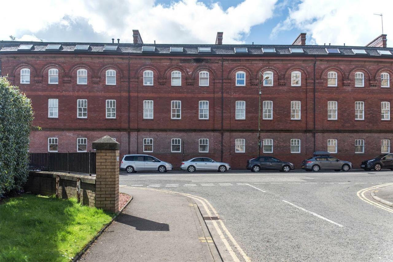 Fabulous Stylish Flat In Merchant City & Free Secure Parking Глазгоу Екстериор снимка
